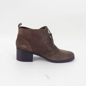 Clarks Ankle Boots Block Heel Brown Distressed Suede Leather Size 6.5 W